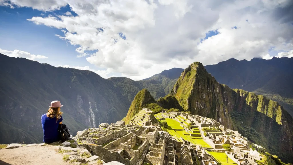 Perú Tour 15 Días: Lima, Nazca, Arequipa, Puno y Cusco