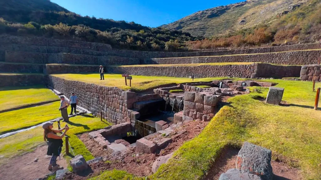 Cusco South Valley Tour: Tipón, Pikillaqta and Andahuaylillas